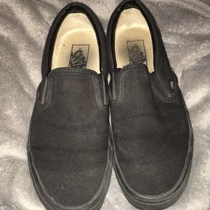 🖤All Black Slip-On Vans🖤